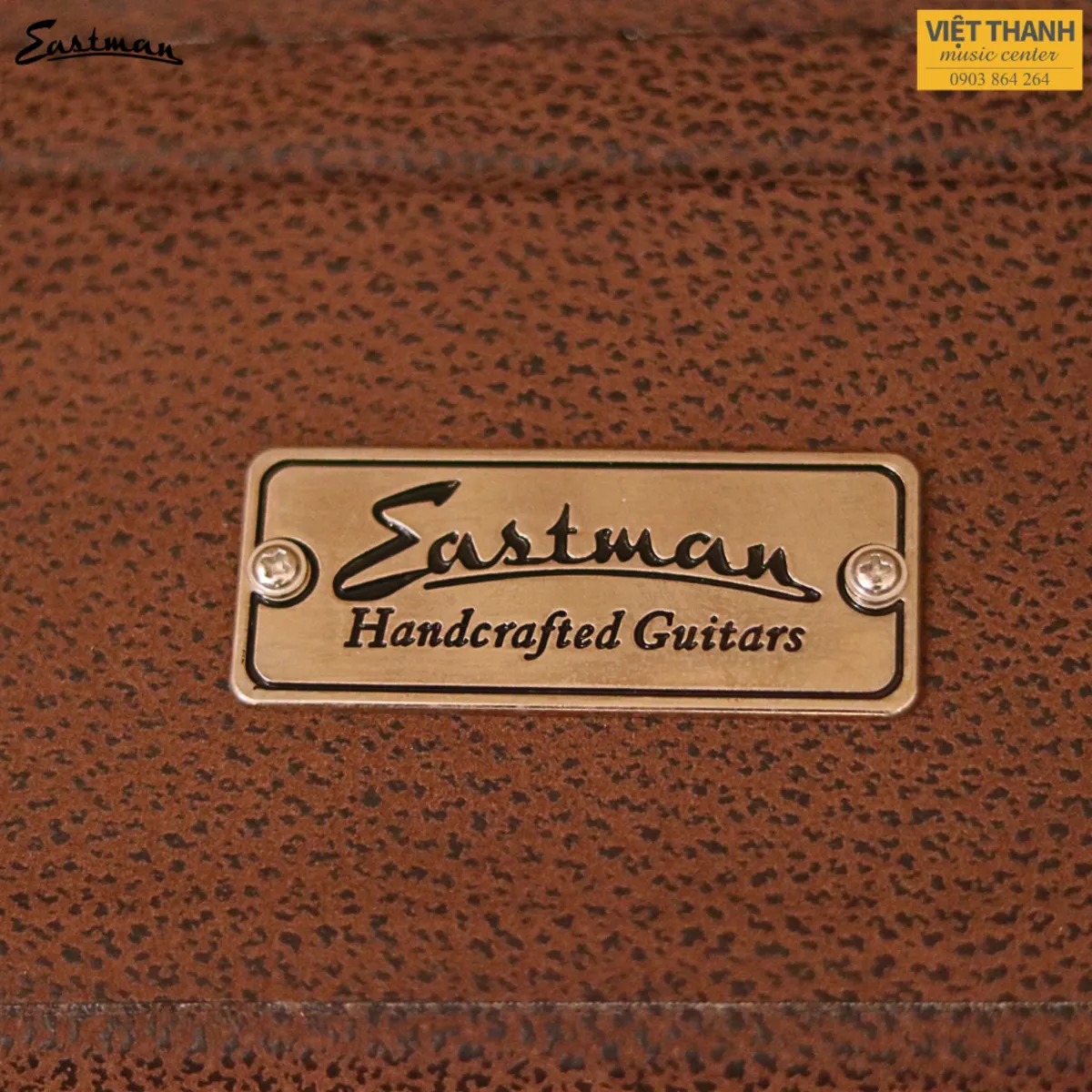 logo eastman dan guitar eastman cabaret jb