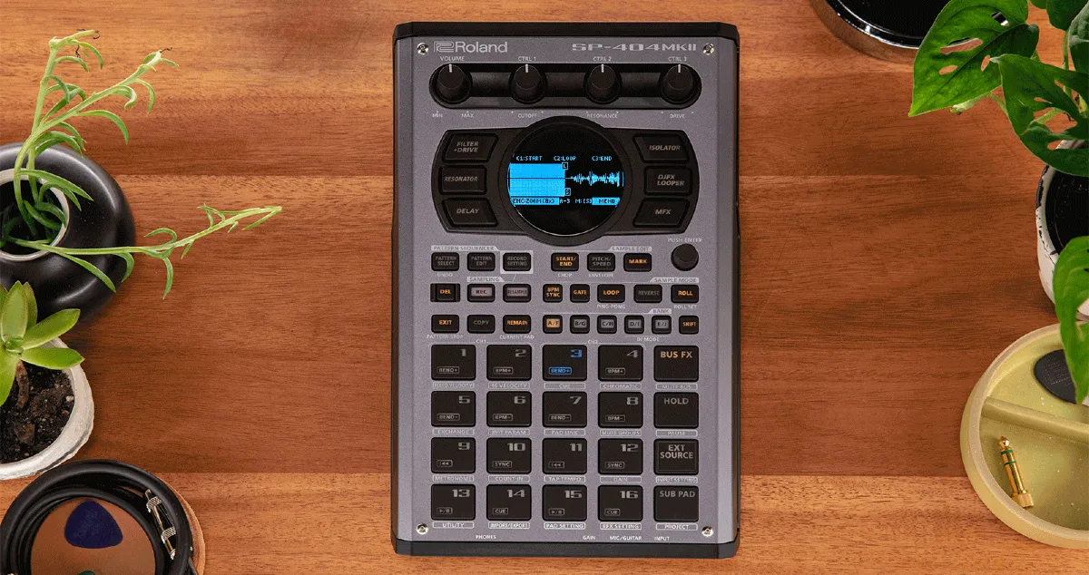 roland sp 404mkii tao beat o moi noi nhanh linh hoat