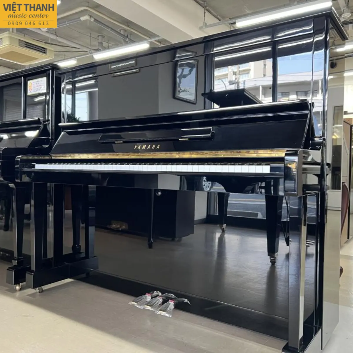 dan piano yamaha mx100mr