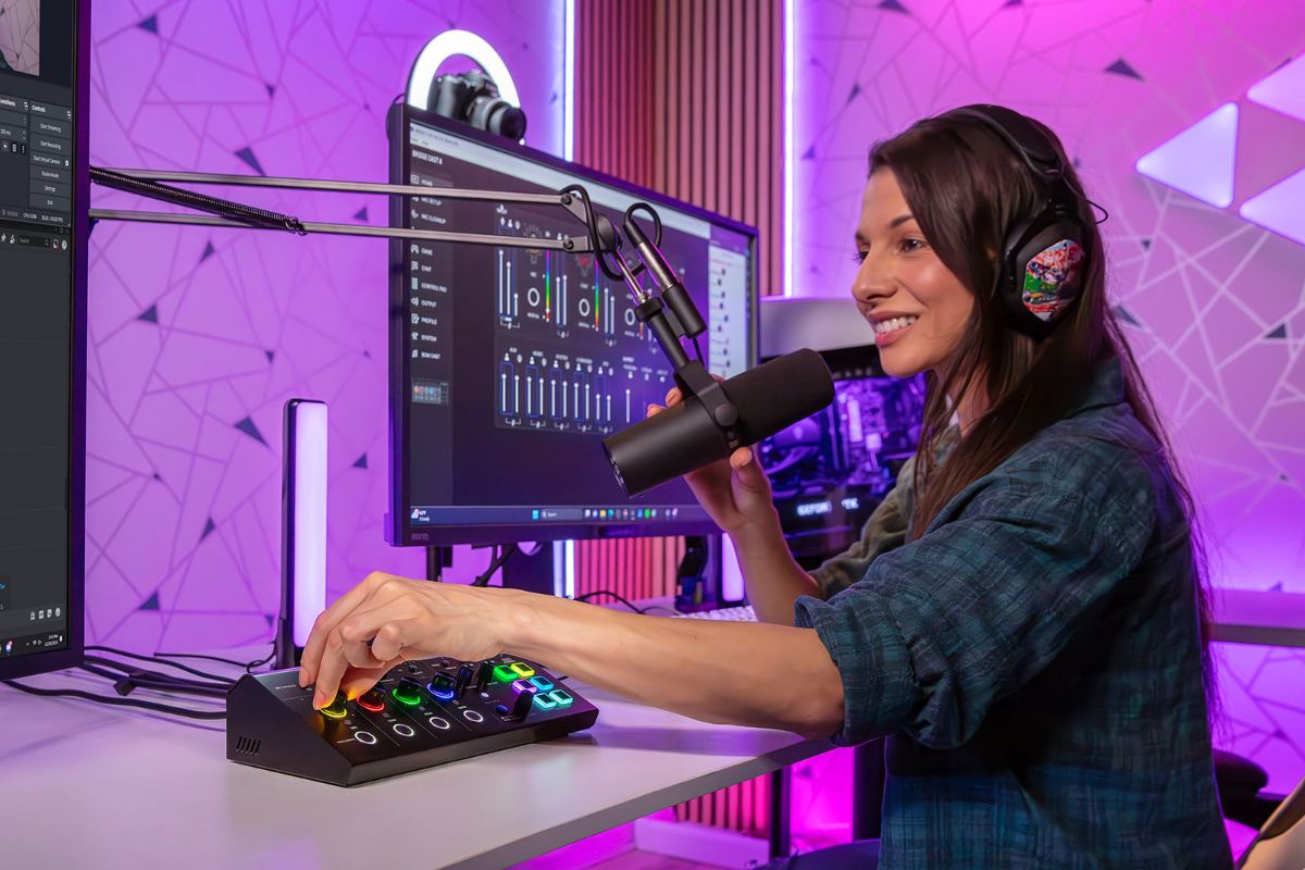 mixer roland bridge cast x am thanh chuyen nghiep