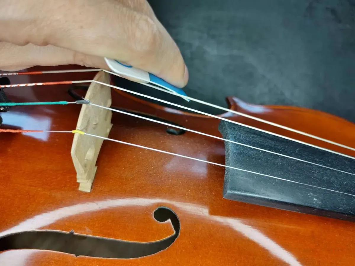 su dung the nhua ve sinh day dan violin