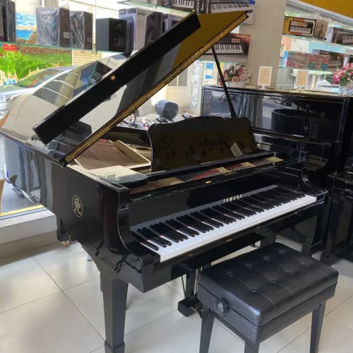 dan grand piano yamaha c3b