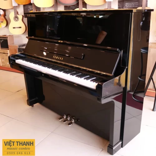 dan piano yamaha u2g