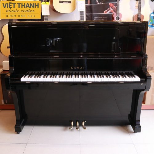 Đàn piano Kawai BL71 kích thước tiêu chuẩn, thiết kế truyền thống