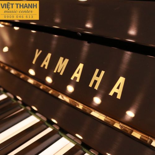 logo piano yamaha ux