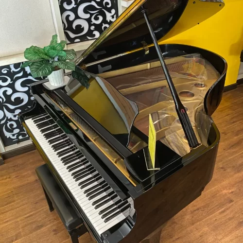 piano yamaha g3e