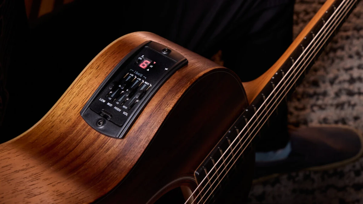 eq guitar Taylor GS Mini-E Koa