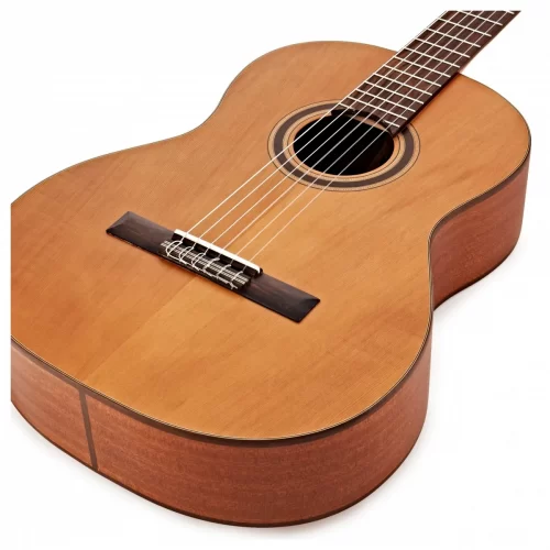 mat truoc guitar cordoba c3m