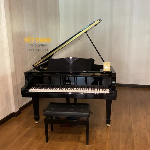 Đàn grand piano Yamaha G5E màu gỗ mun bóng