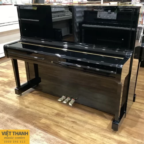 dan piano yamaha u1a