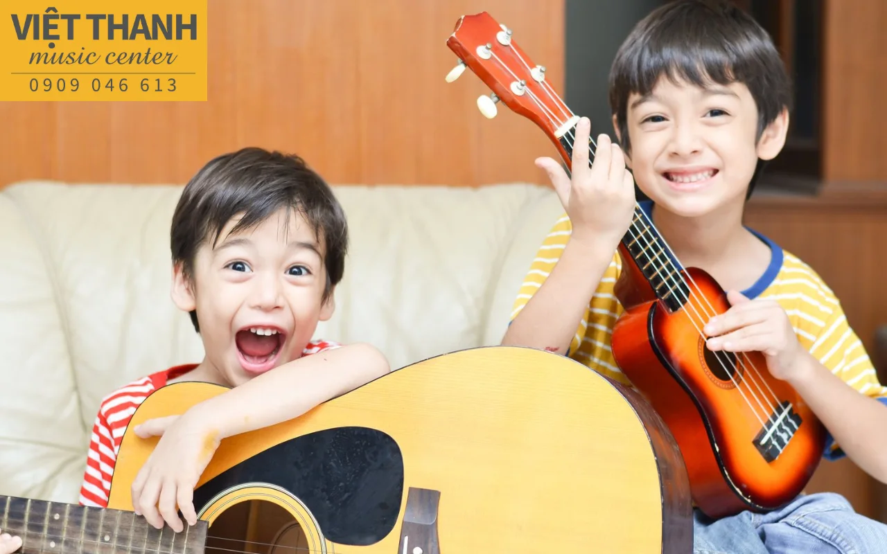 Hướng dẫn mua đàn guitar cho bé