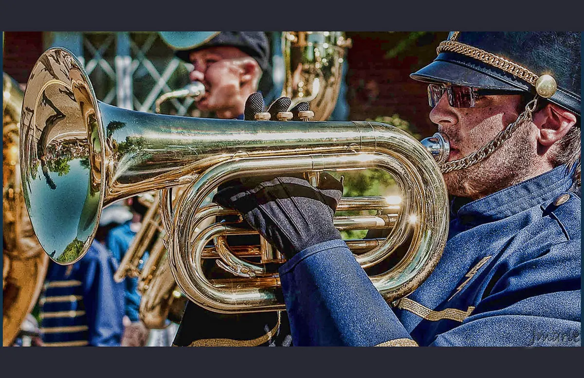 nguoi choi ken mellophone