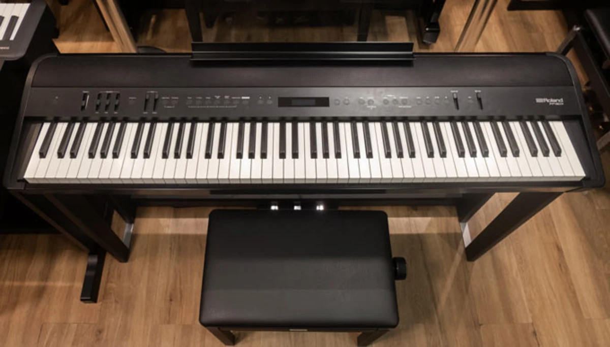 piano dien cao cap roland fp 90x mau den