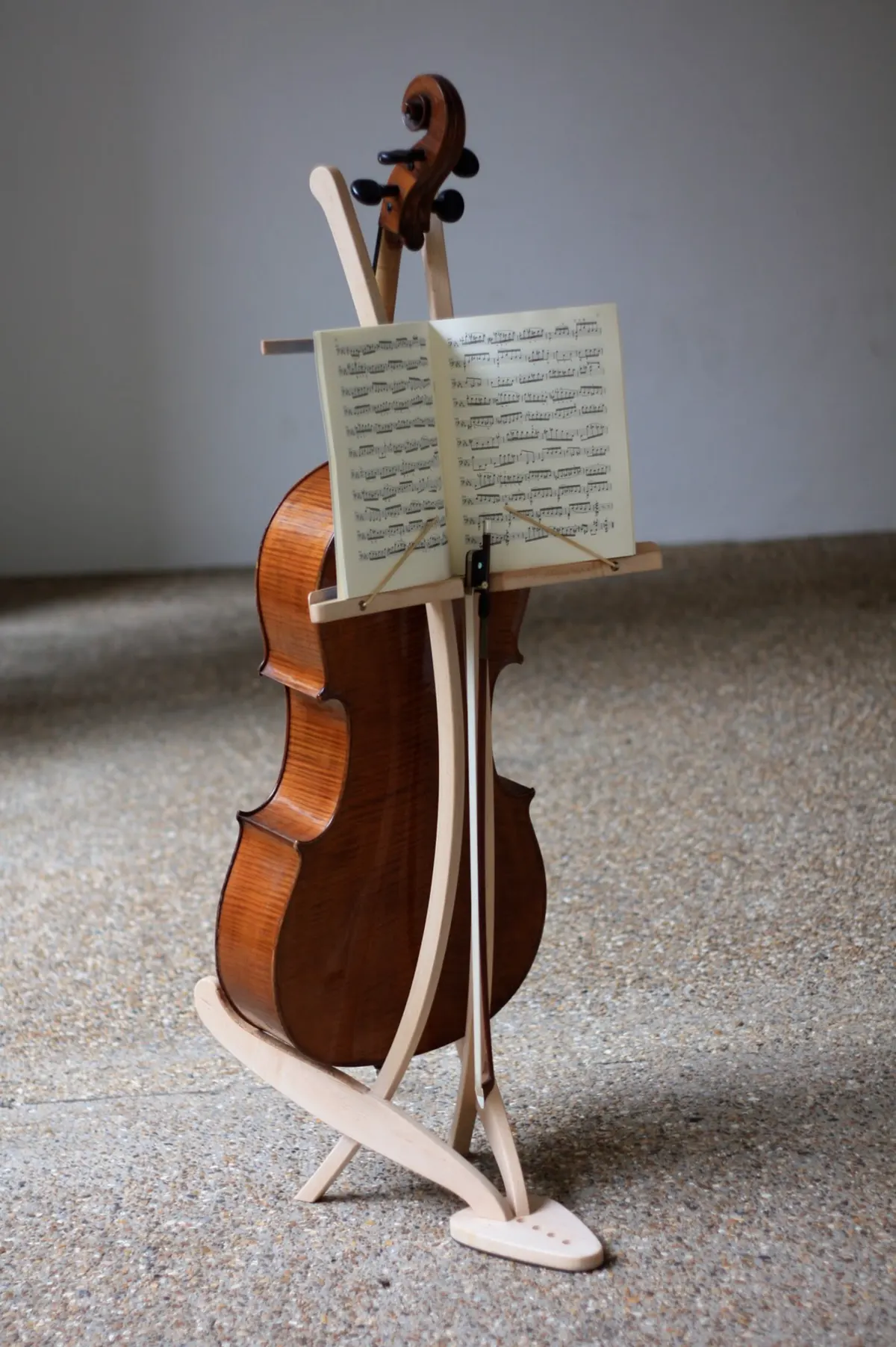 gia nhac cello