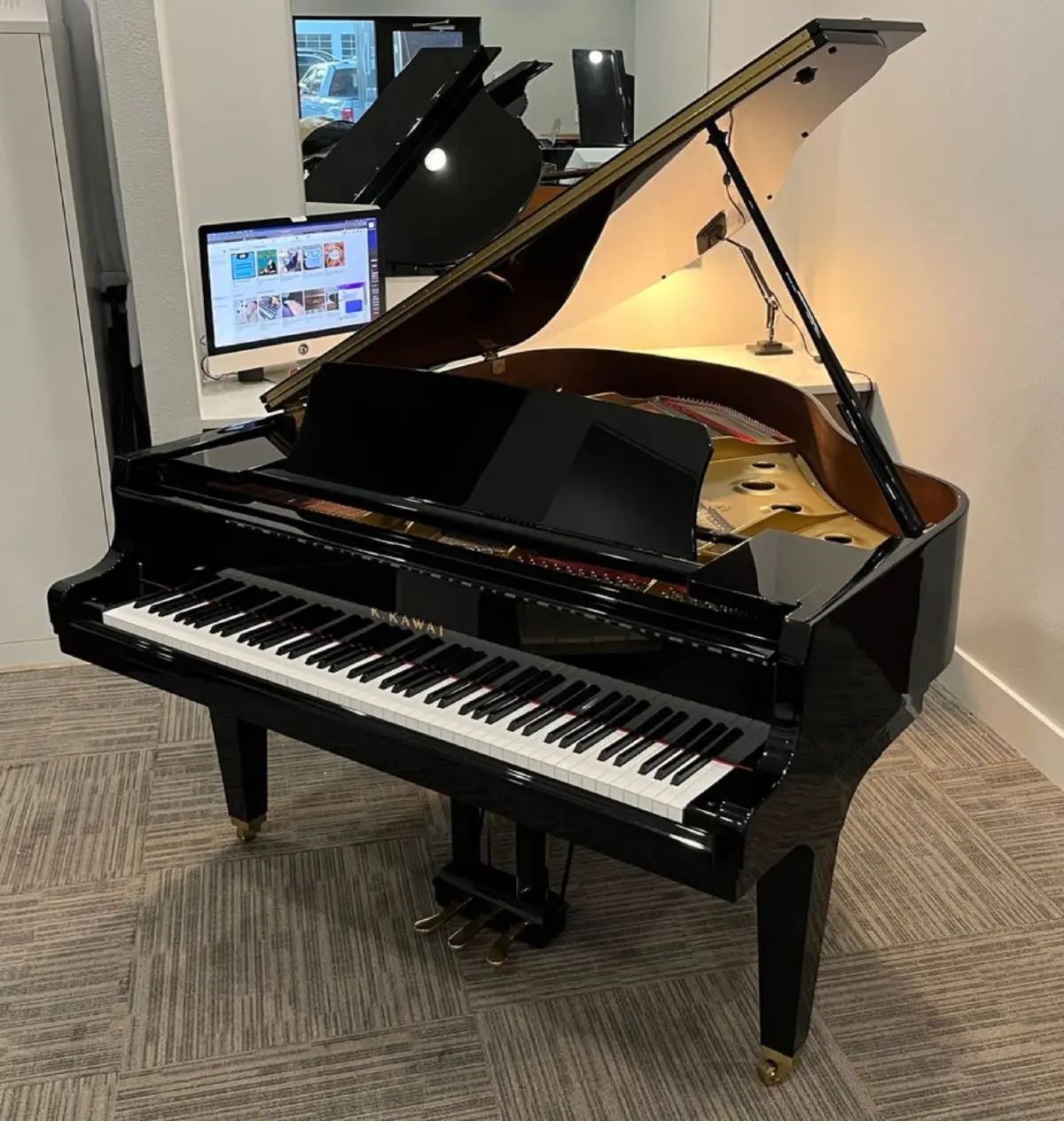 piano co kawai gl30