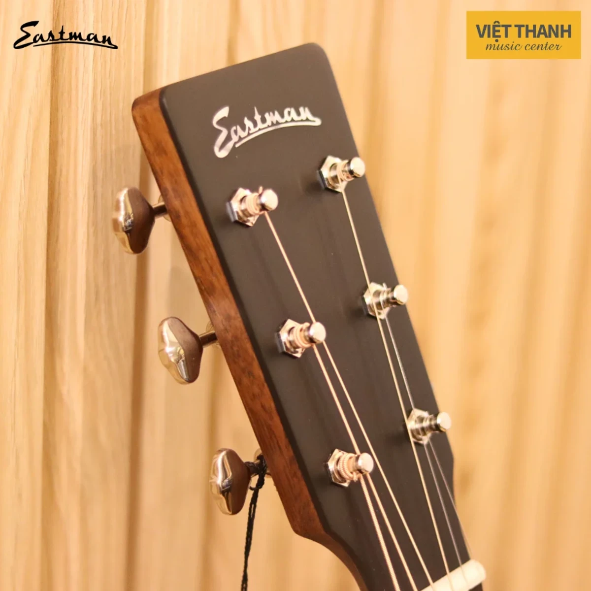 dau dan guitar eastman e3ome
