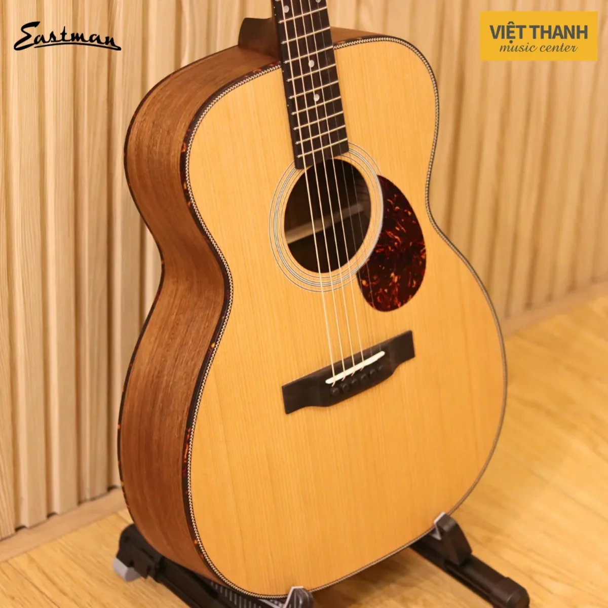 mat truoc dan guitar eastman e3ome