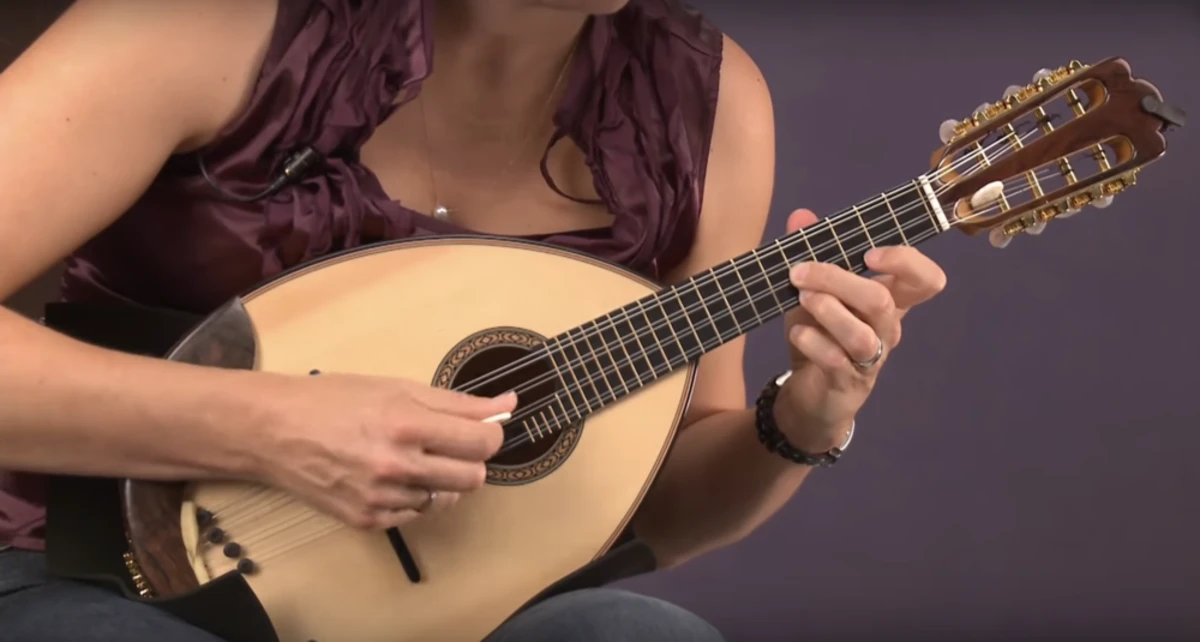 tu hoc dan mandolin