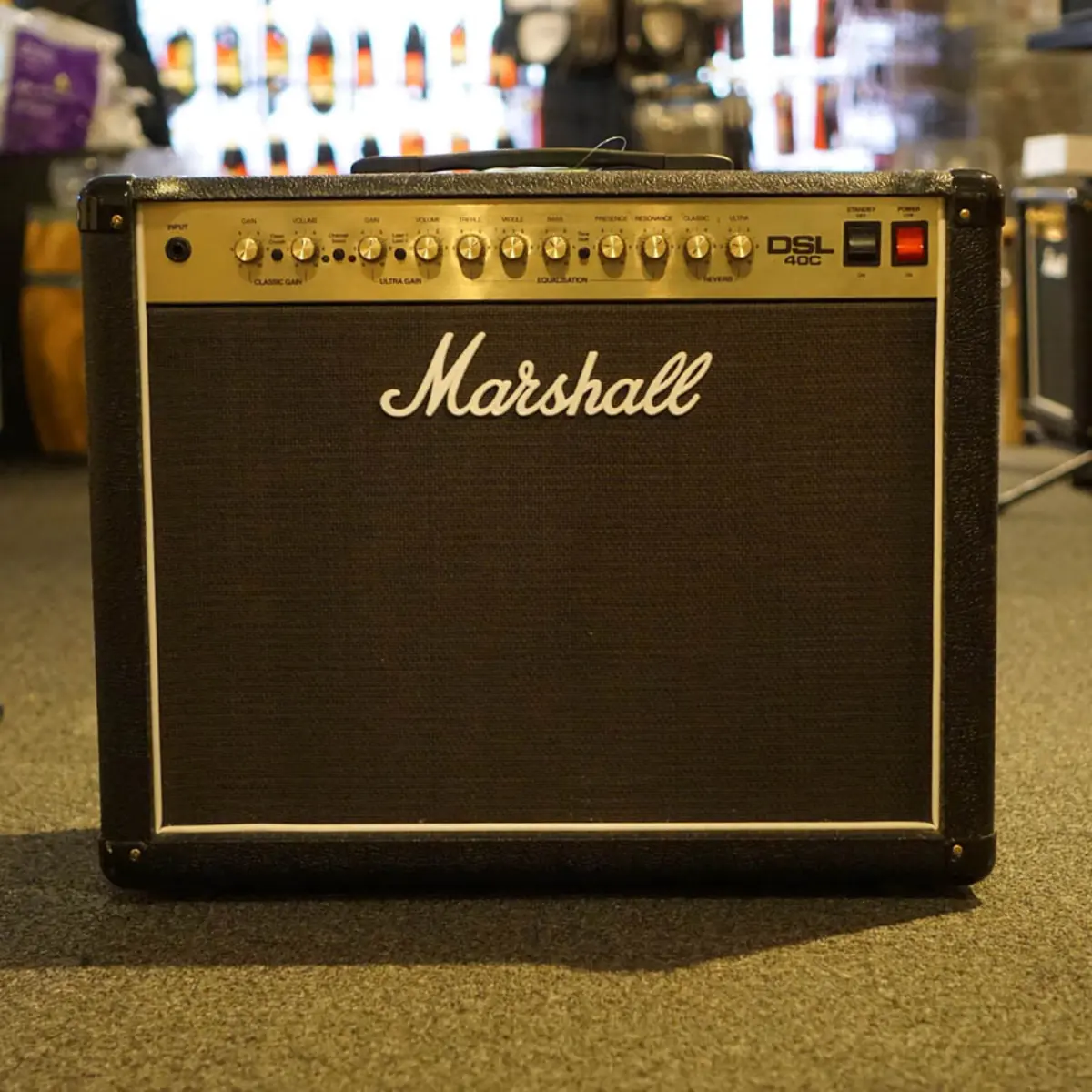 combo amp thuong hieu marshall
