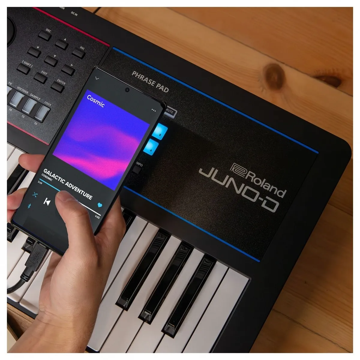 synthesizer keyboard roland juno d 6 ket noi dien thoai