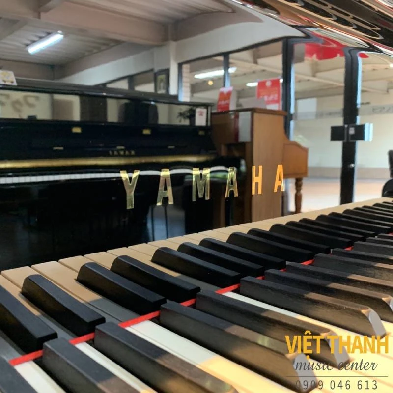phim dan piano yamaha c3e