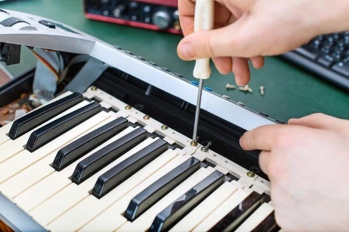 ban phim dan piano dien yamaha bi ket