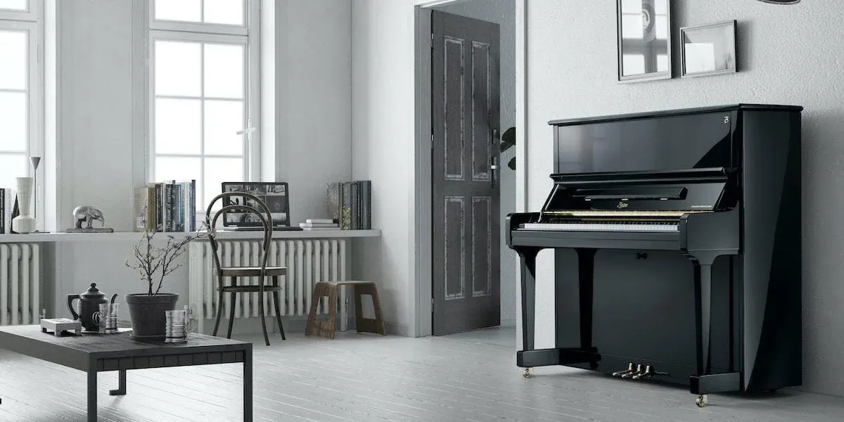 dan piano upright tai nha khach hang