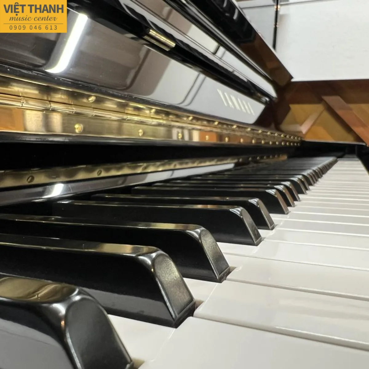 ban phim dan piano yamaha ux10bl