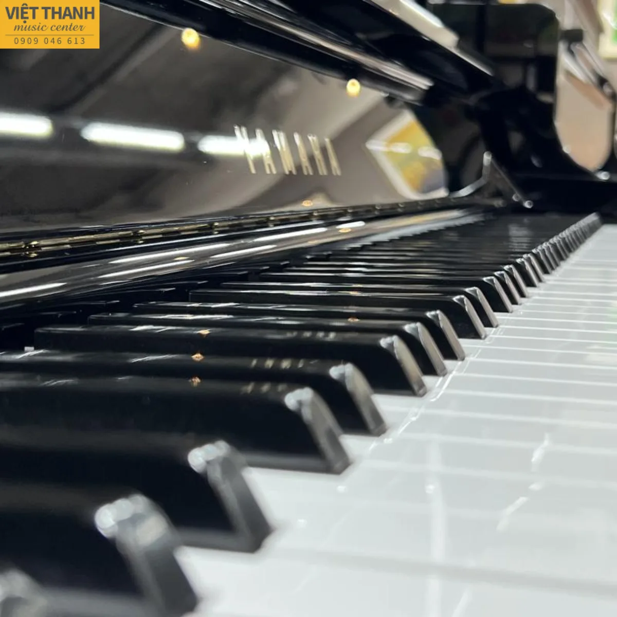 ban phim dan piano yamaha ux30bl