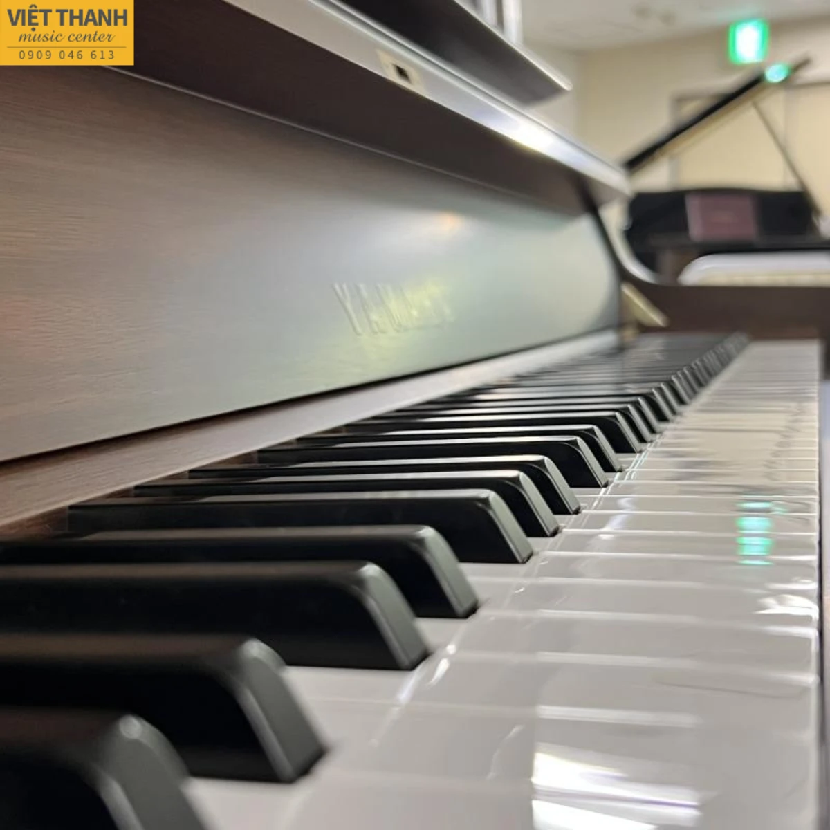 ban phim dan piano yamaha w201