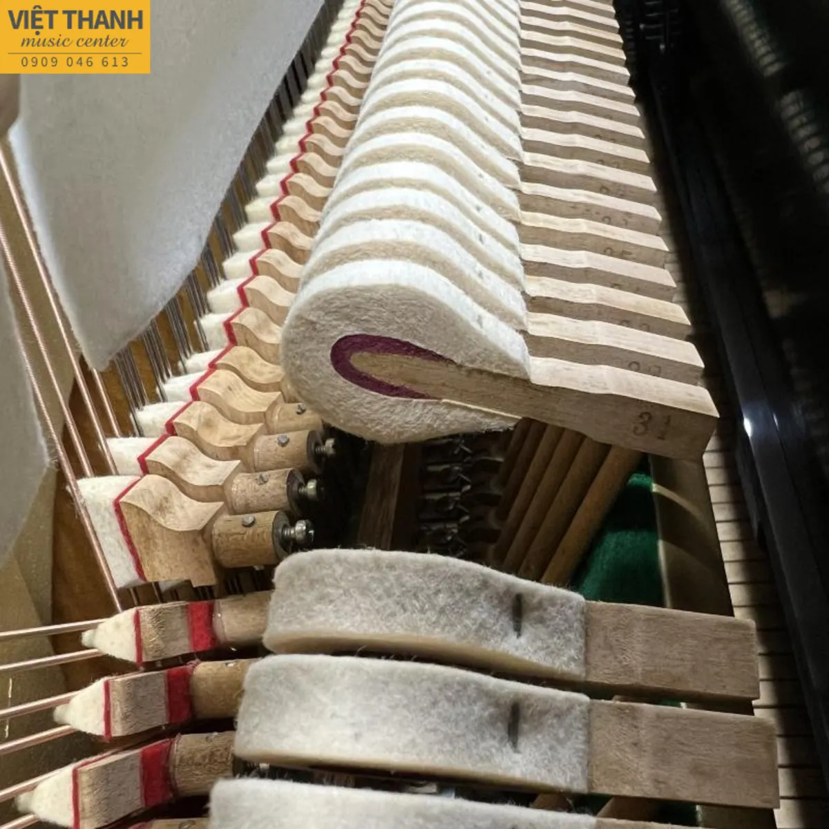 bua piano yamaha ux10bl
