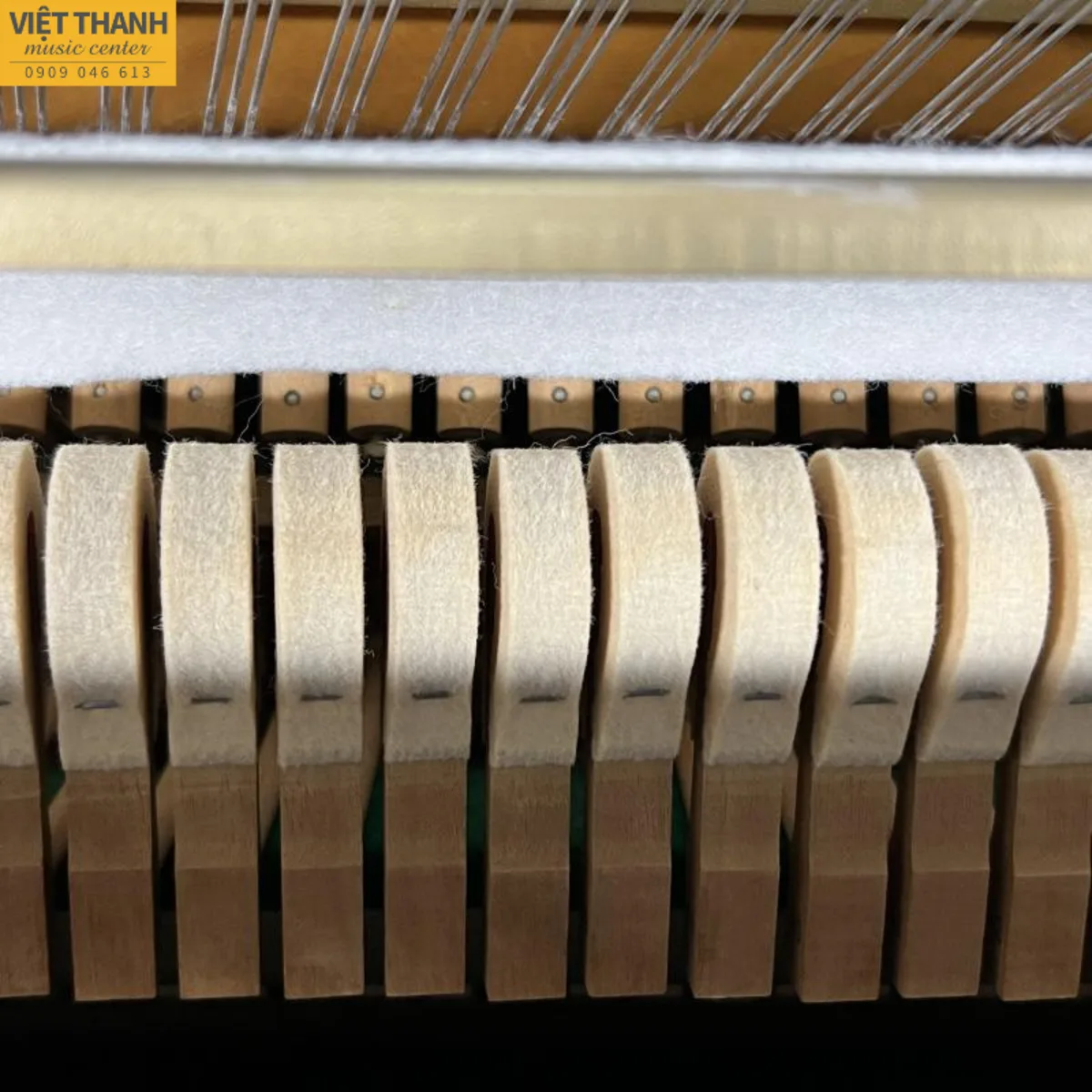 bua piano yamaha ux30bl