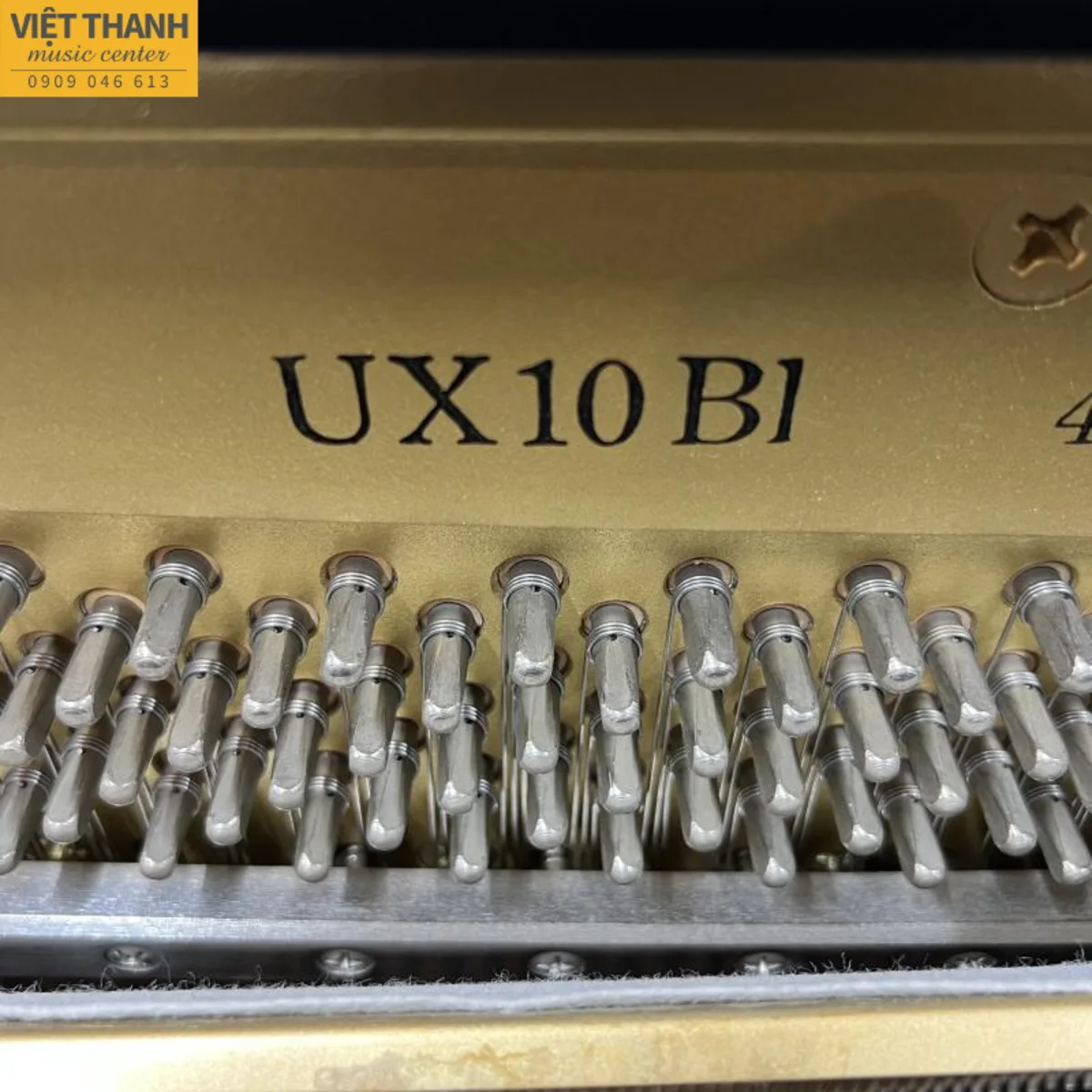 khung gang dan piano yamaha ux10bl