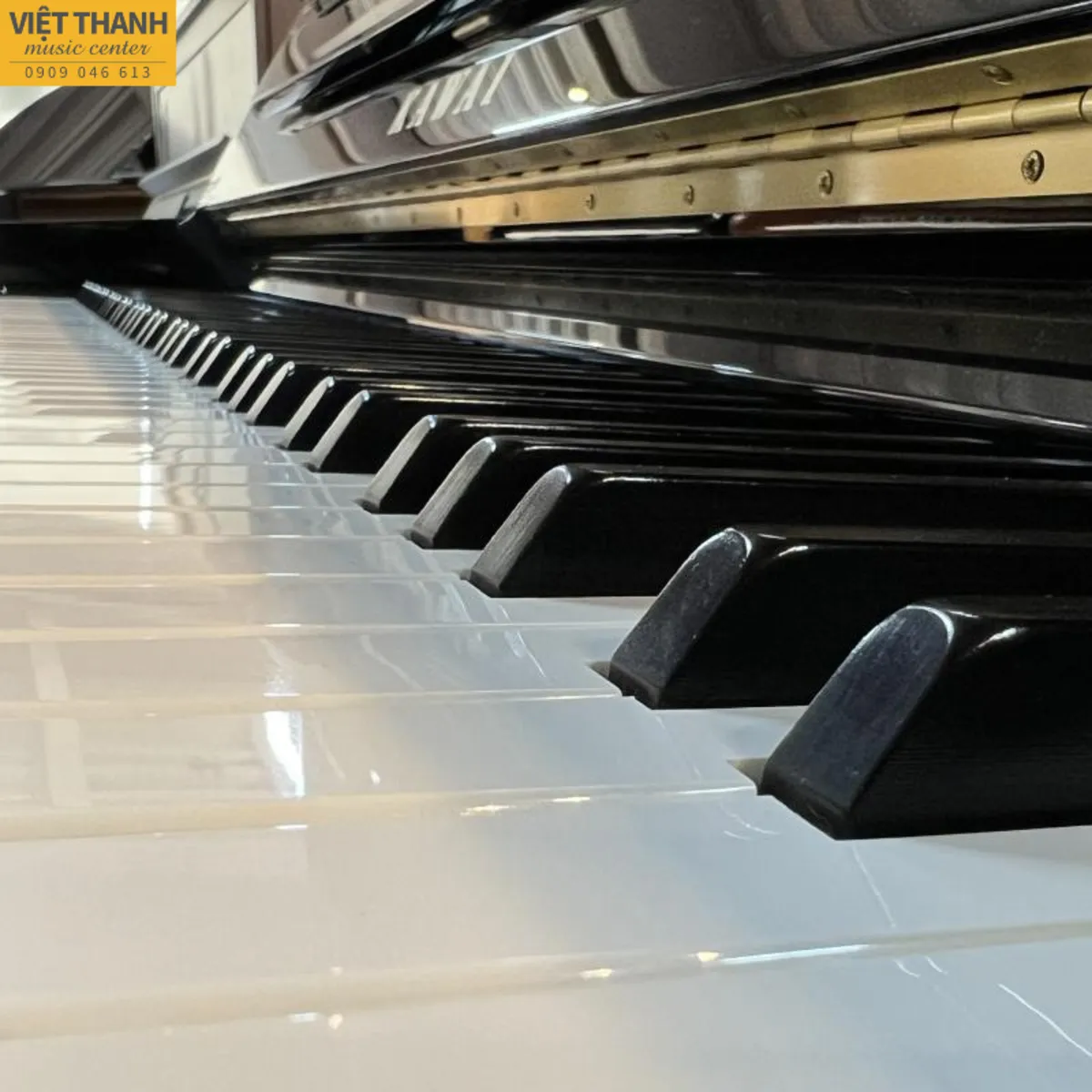 ban phim dan piano kawai c 580frg