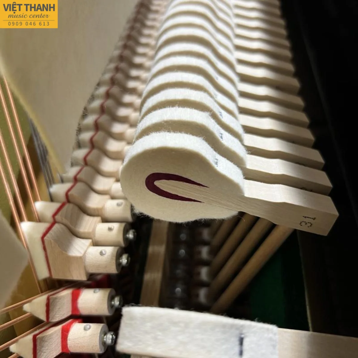 bua piano yamaha yu11