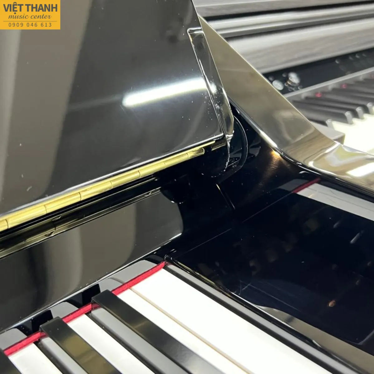 he thong dong nap cham dan piano yamaha yu11sh3