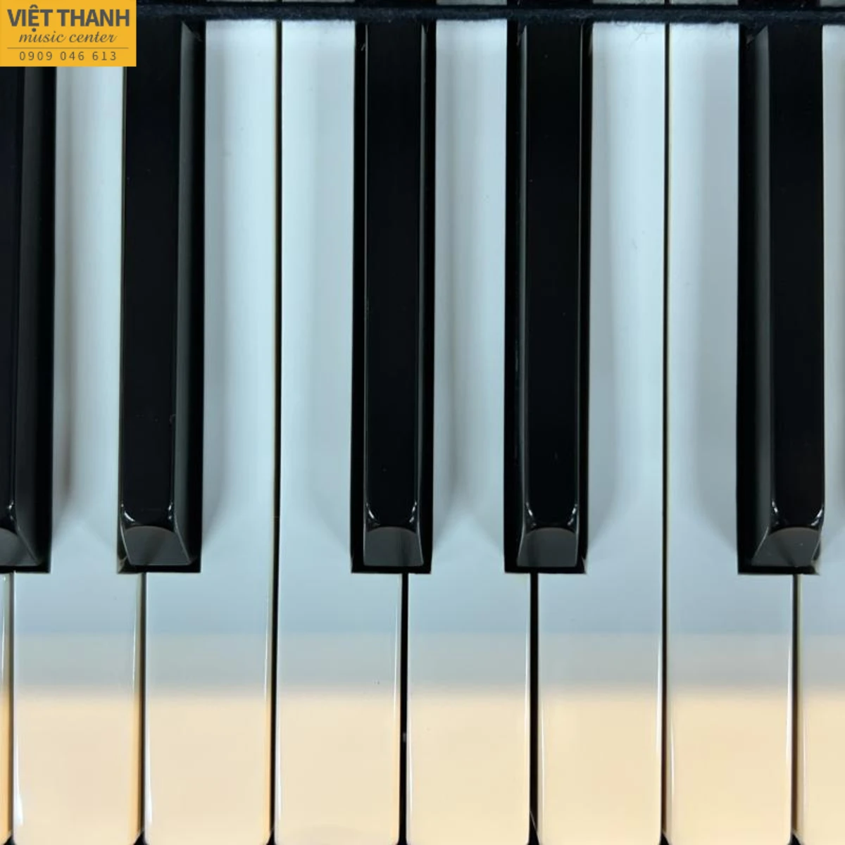 phim dan piano kawai c 580frg
